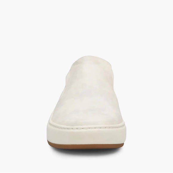 ⭐️Sofft⭐️Brand New Watney White Slip On Double Gore Sneakers Women's Sz 7 - Picture 3 of 8